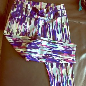 Athleta Sonar Capri leggings size M